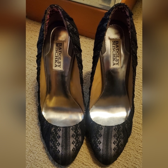 Badgley Mischka Lace Heels - Picture 2 of 8